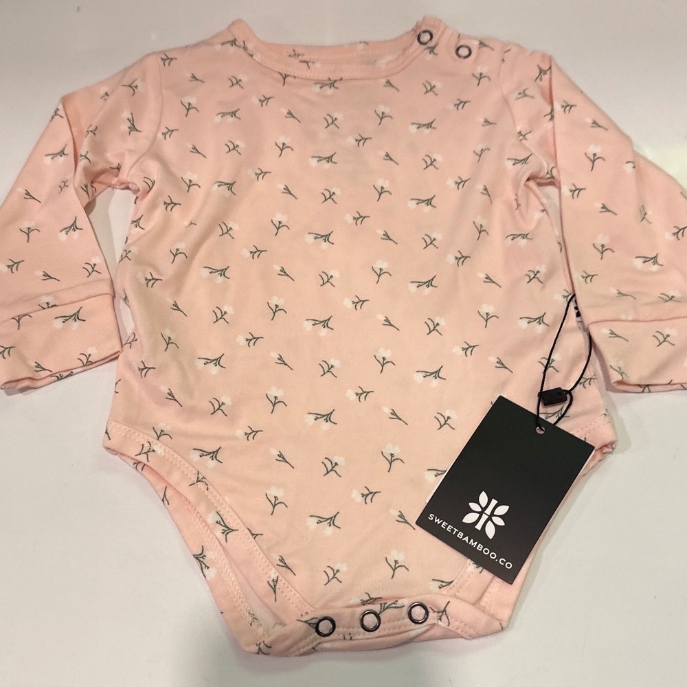 Sweet Bamboo Pink Floral Long Sleeve Bodysuit 0-3 Months NWT